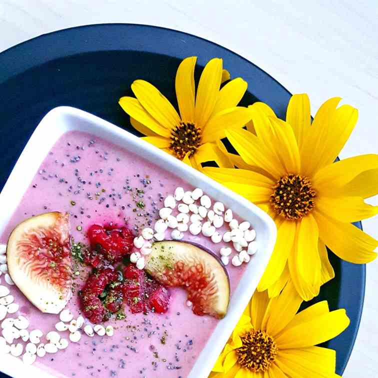 Raspberry-banana yogurt