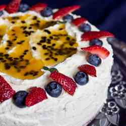Japanese fruit & cream sponge cake