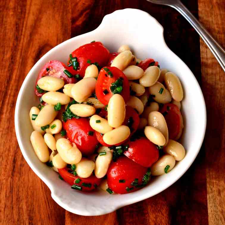 Chive, Tomato and Cannellini Bean Salad