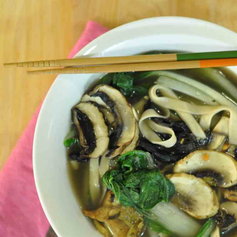 Mushroom Hotpot with Bok Choy