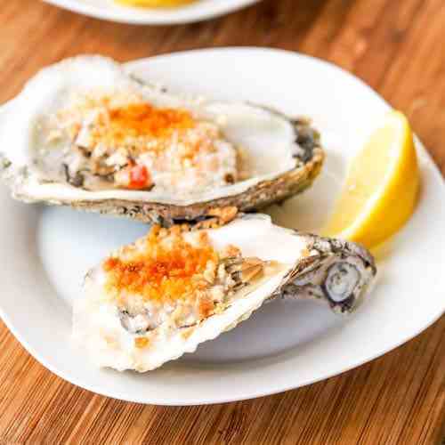 Broiled Oysters with Spicy Mayo Panko Sauc