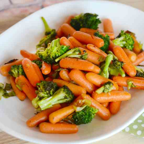 Garlic Butter Broccoli and Carrots