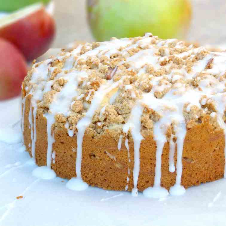 Cinnamon Apple Streusel Cake