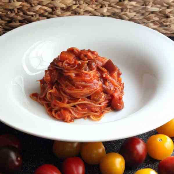 Spaghettini cooked in the sauce