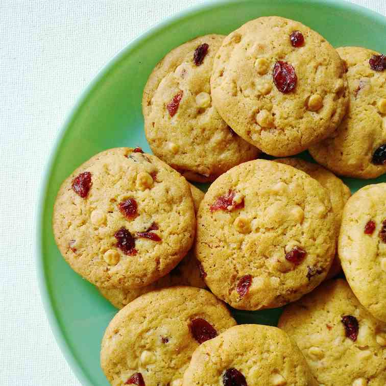 Cranberry and white chocolate cookies