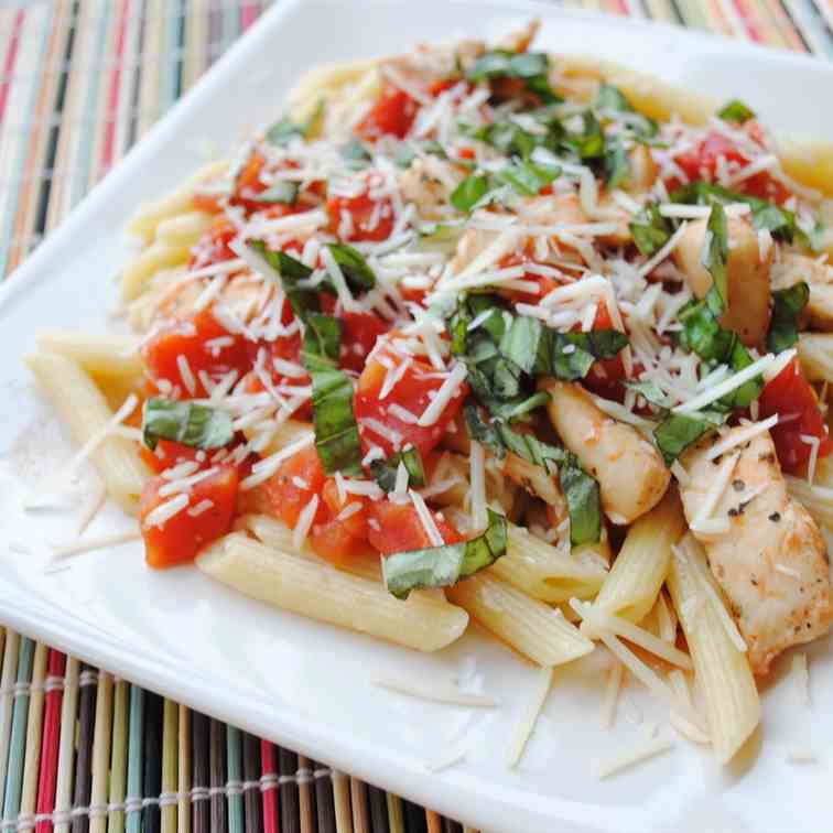 Penne & Chicken with Spiced Tomato Sauce