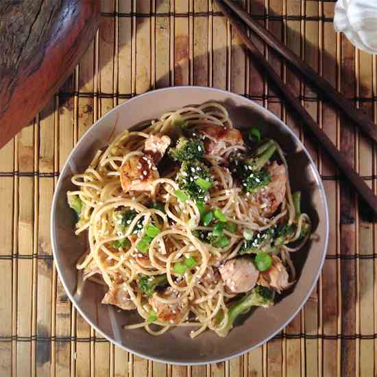 Sweet Sesame Noodles with Chicken