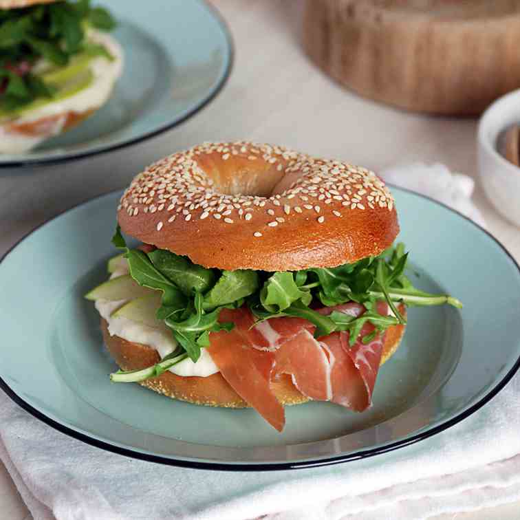 Sesame Bagel Sandwiches with Prosciutto
