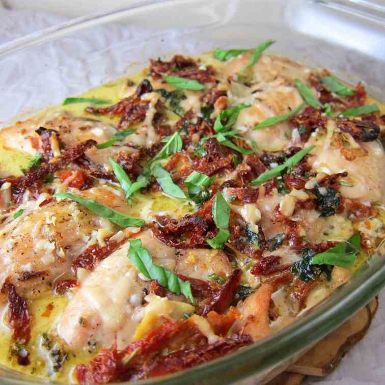 Chicken with Sun-dried Tomatoes in Creamy 