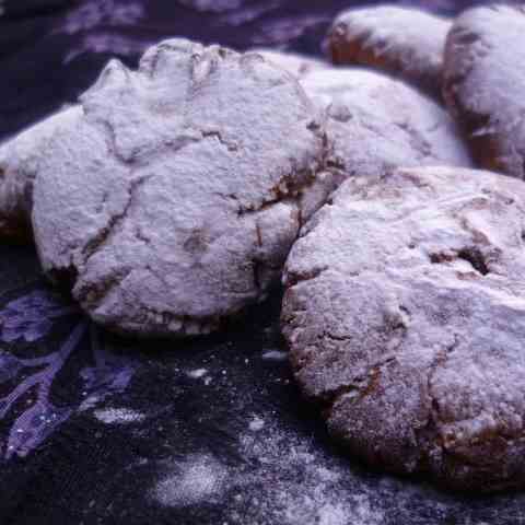 Kruidnoten (Dutch Christmas spice cookies)
