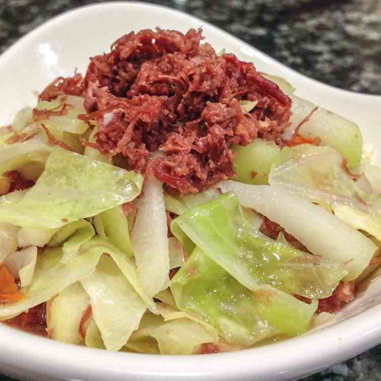 Corned Beef with Cabbage & Chayote