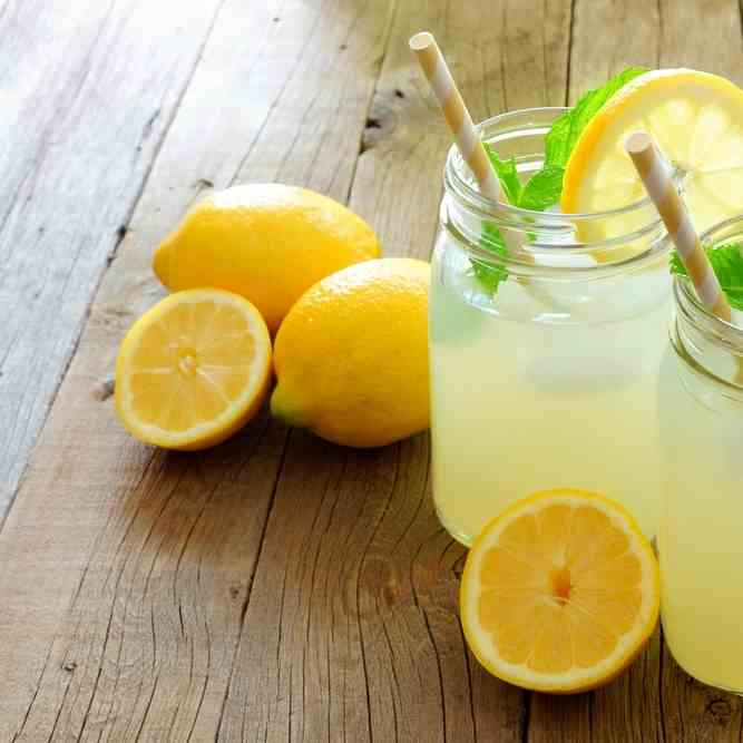 Quick Blend Paleo Homemade Lemonade Recipe