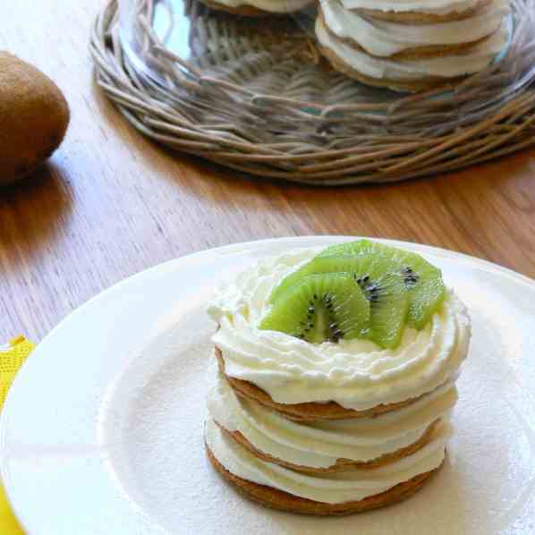 Cream and kiwi mille-feuille
