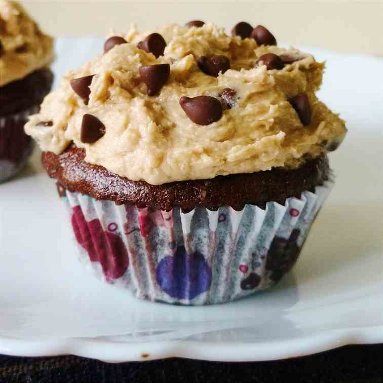 Chocolate Chip Cookie dough Frosting