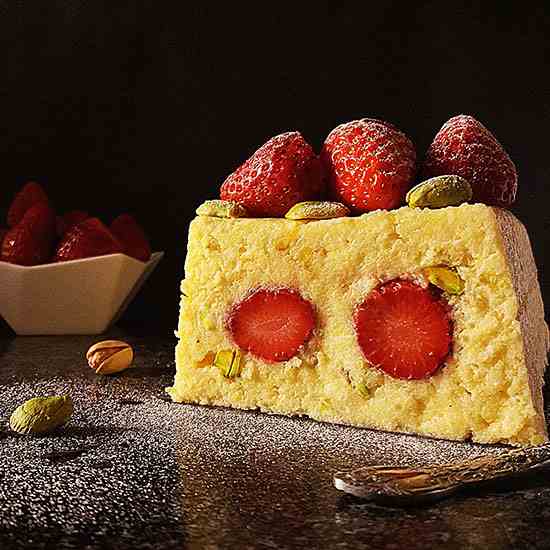 Strawberry Polenta No Bake Cake