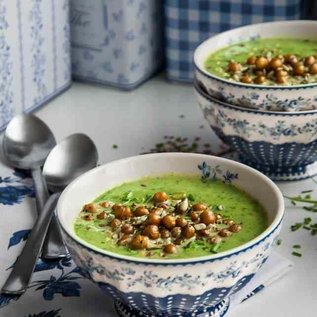 Vegan Broccoli Spinach Soup with Chickpeas