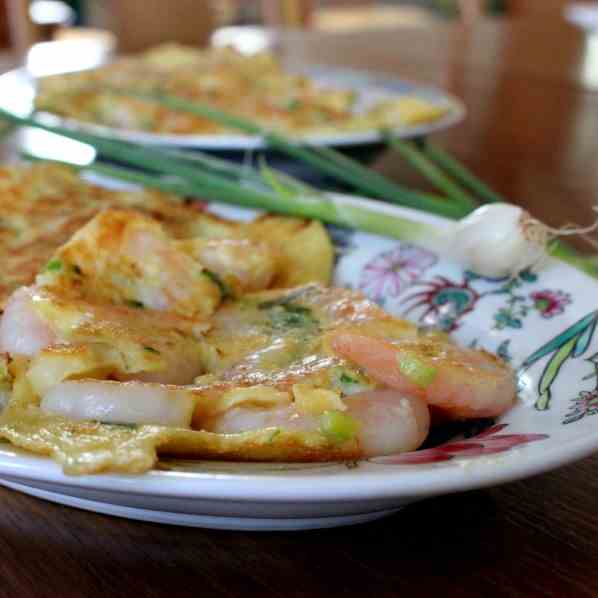 Omelette with Prawns and Spring-Onion