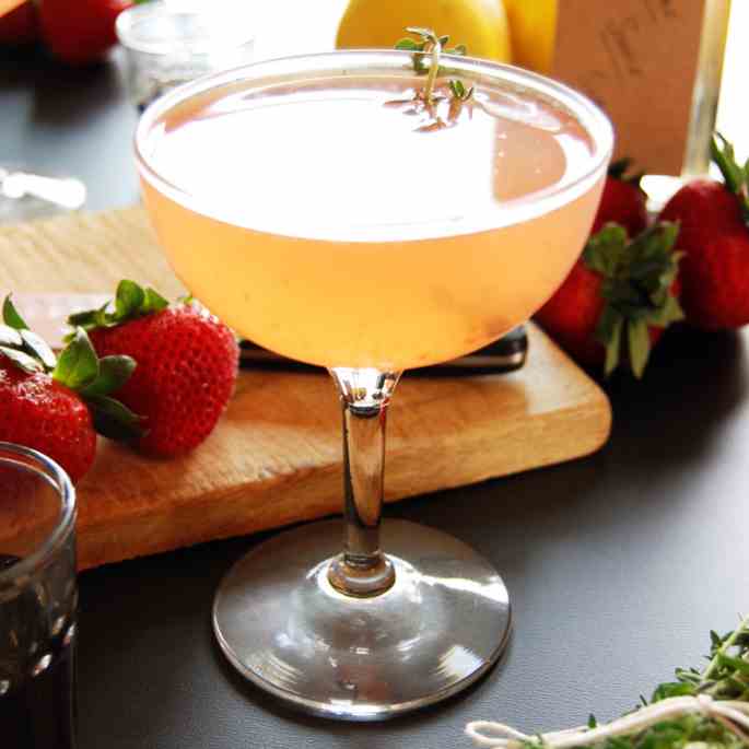 Strawberry Thyme Gin Sour