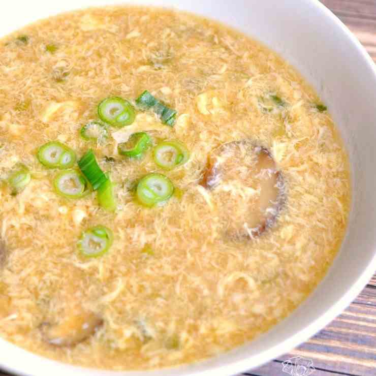 Classic Egg Drop Soup for Cold Winter Days
