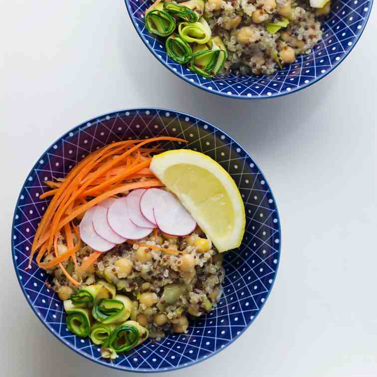 Veggie Quinoa Bowls with Chickpeas - Pine 