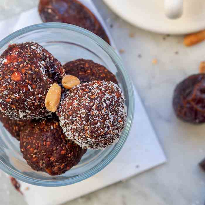 Vegan Chocolate Coconut Balls