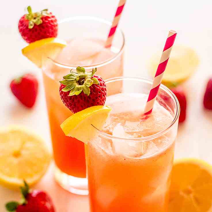 Homemade Strawberry Lemonade for Two