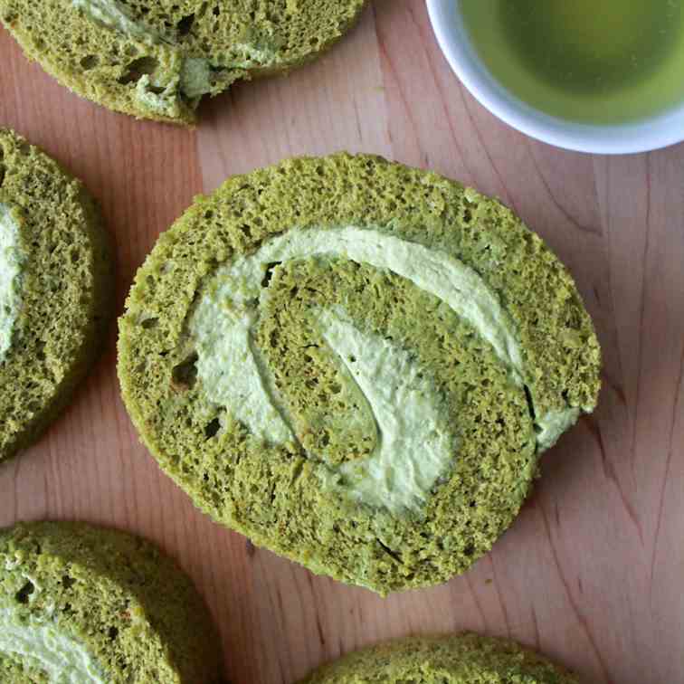 Green tea cake roll