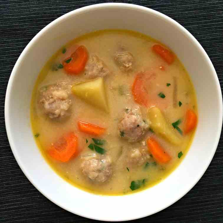 Bulgarian Meatball Soup - Supa Topcheta