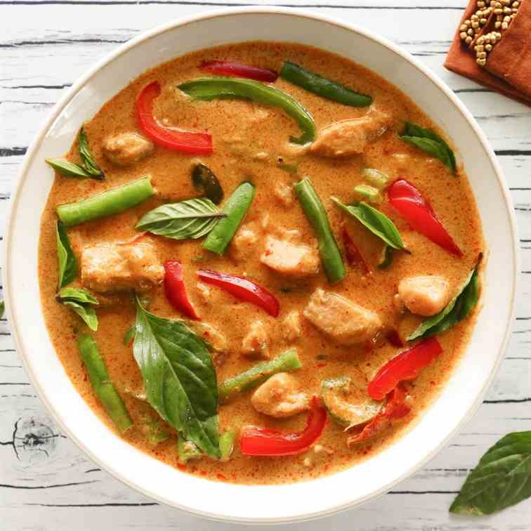 Instant Pot Thai Panang Curry Chicken