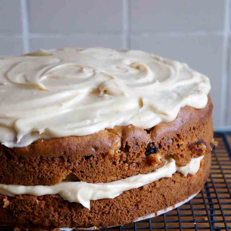 Olive oil and apple cake with maple icing