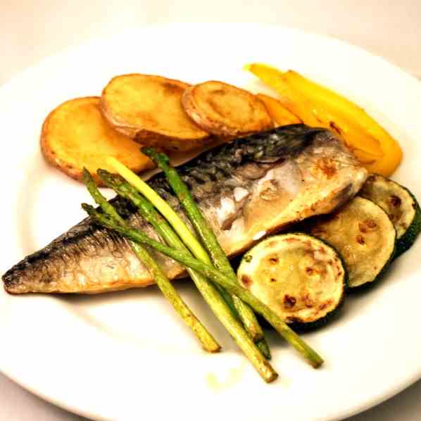 Mackerel with Potatoes and vegetables