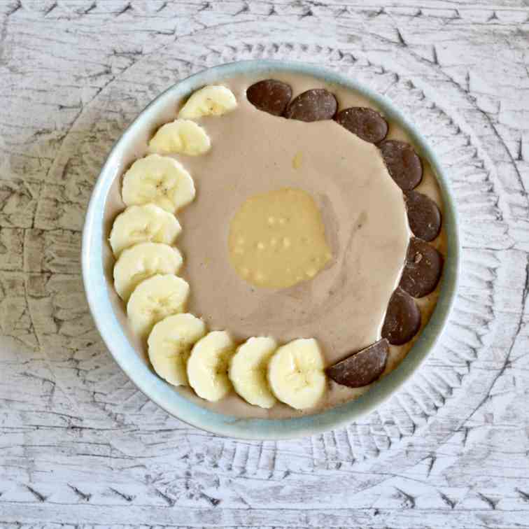 Peanut Butter Cup Smoothie Bowl