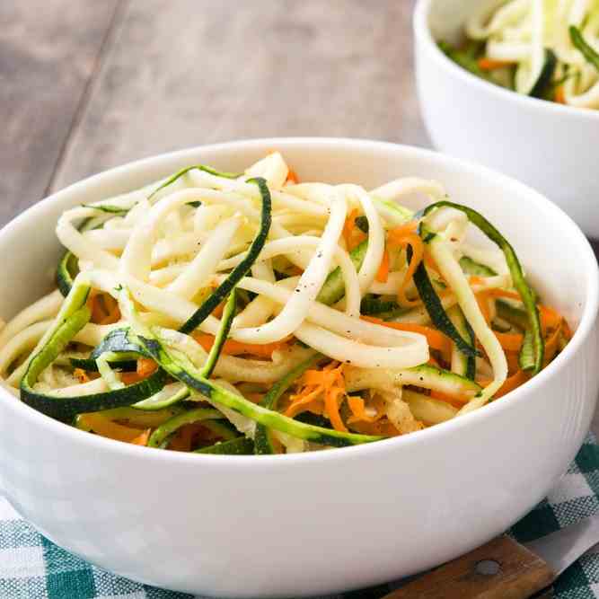 7 Minute Paleo Garlic - Coconut Zoodles