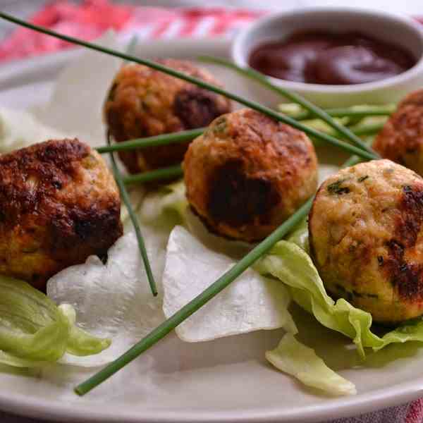 Vietnamese Chicken Meatballs