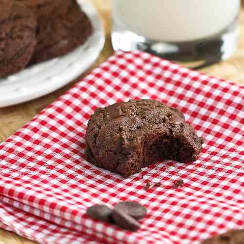 Whole Wheat Double Chocolate Cookies