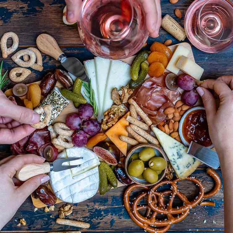Best Charcuterie And Cheese Platter