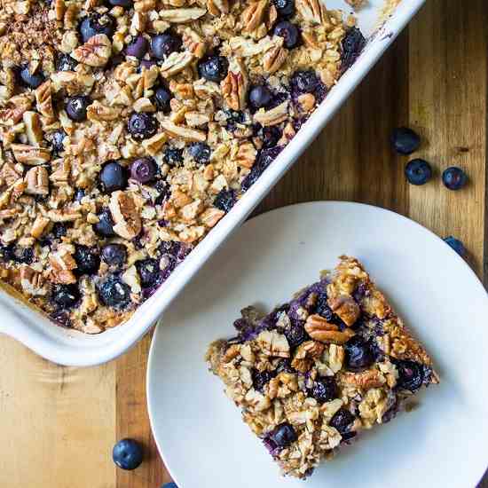 Baked Blueberry Pecan Oatmeal