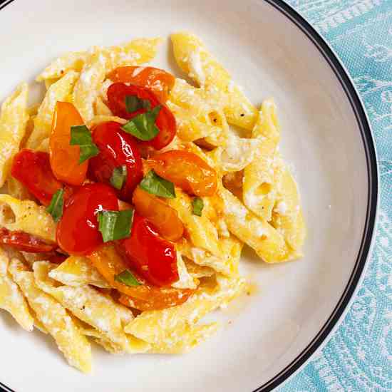 Pasta with Ricotta and Grape Tomatoes