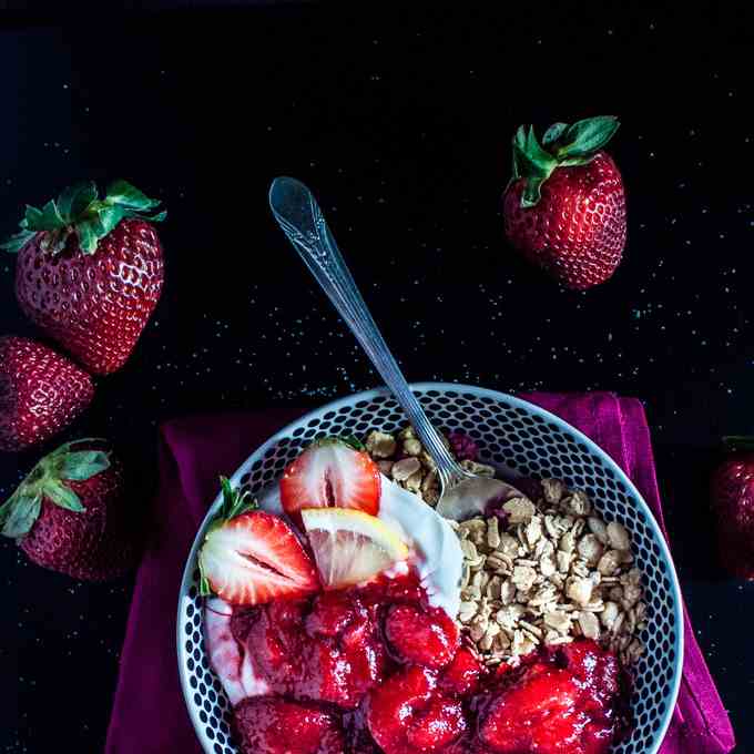 Granola with a Strawberry Sauce
