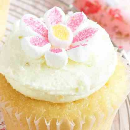 may flowers lemon cup cake