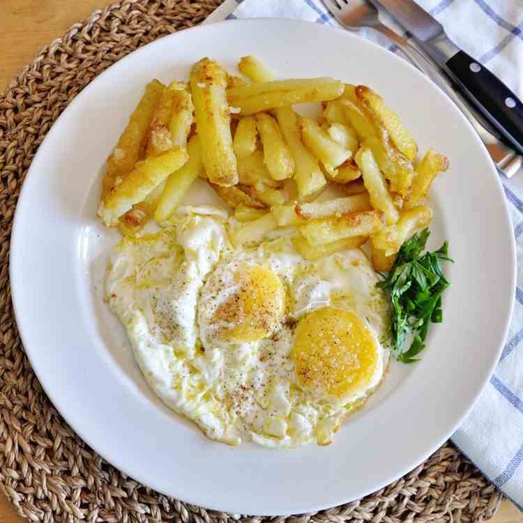 Spanish Eggs with Fried Potatoes