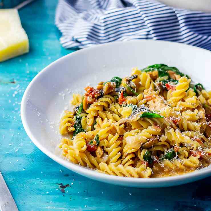 One Pot Pasta With Chicken, Spinach 
