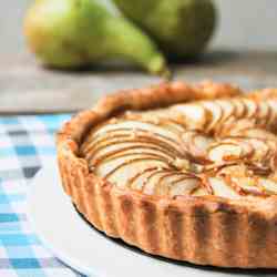 Pears and Brie Pie
