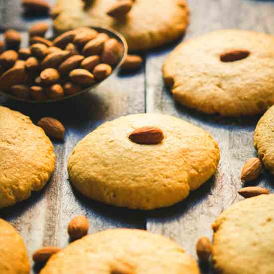 Chinese-style Almond Cookies