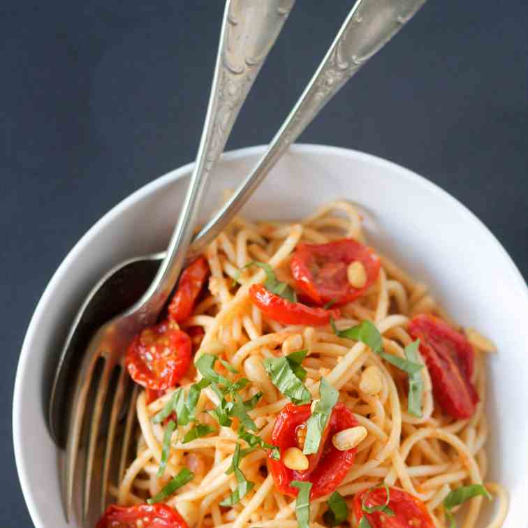 Spaghetti with Roasted Cherry Tomatoes