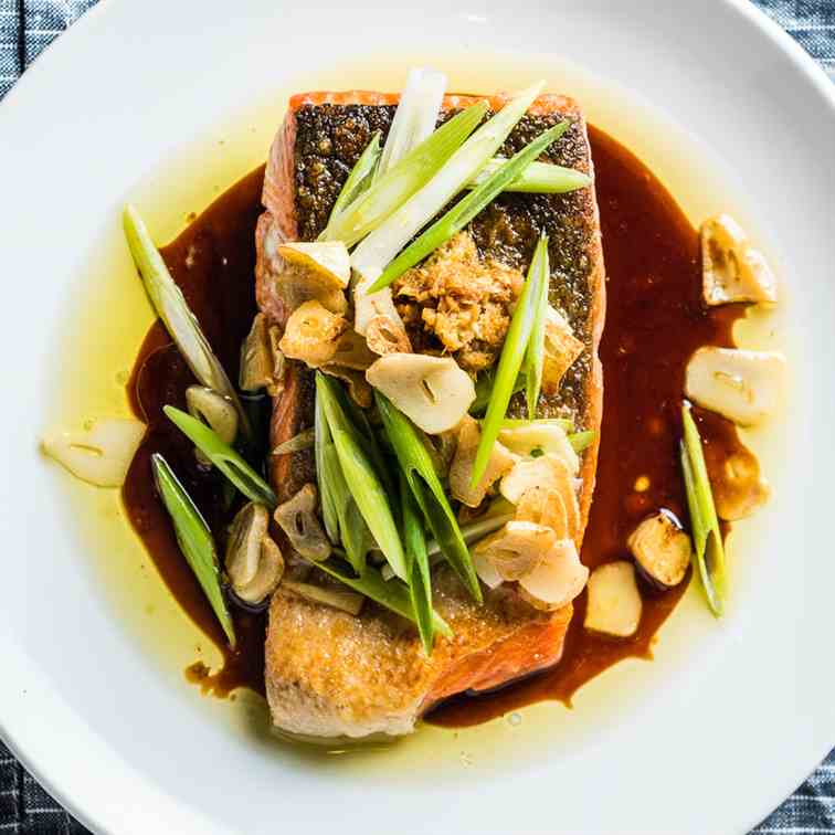 Crispy Salmon with Ginger Soy Sauce