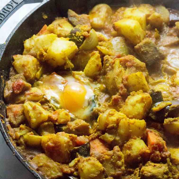 Easy Curry Potato - Egg Skillet