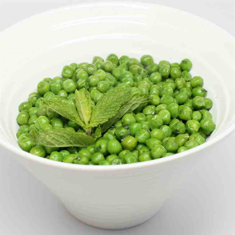Beautiful Buttered Peas with Mint
