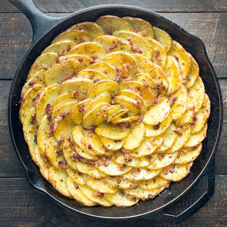 Spiral Roasted Potatoes with Bacon