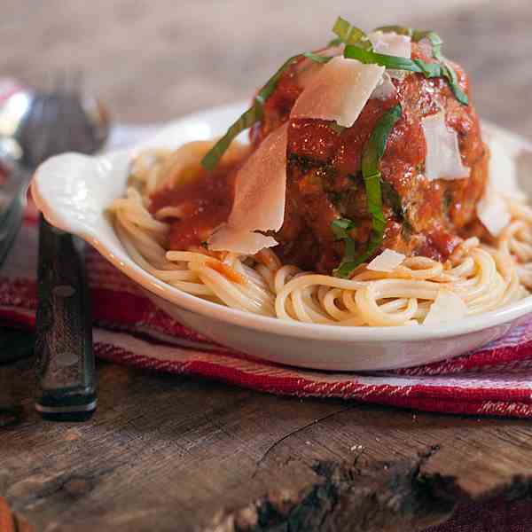 Jumbo Meatballs and Spaghetti